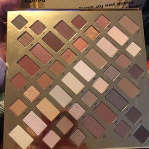 ON SALE !!! Cargo Eyeshadow Palette